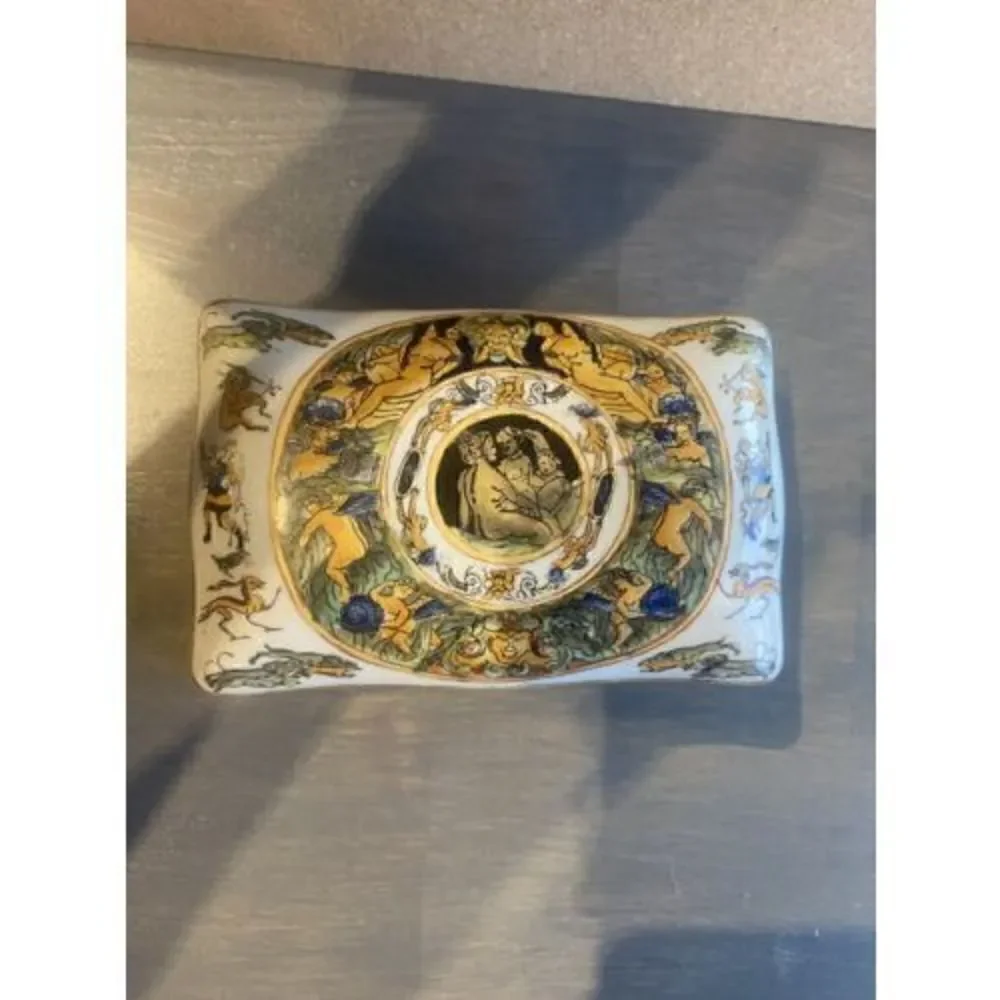 Vintage United Wilson beautiful piece